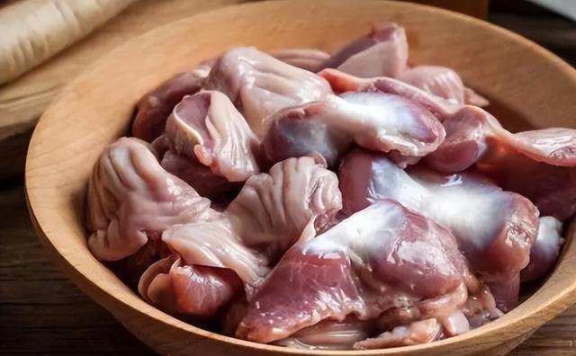 米乐M6 M6米乐血脂高不高看看小腿便知？医生：若有这4种表现或要引起注意(图10)