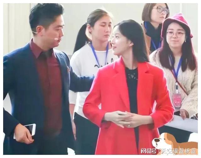 “奶茶妹妹”章泽天为米乐M6 M6米乐刘强东的风流买了单她是真傻还是假傻？(图46)