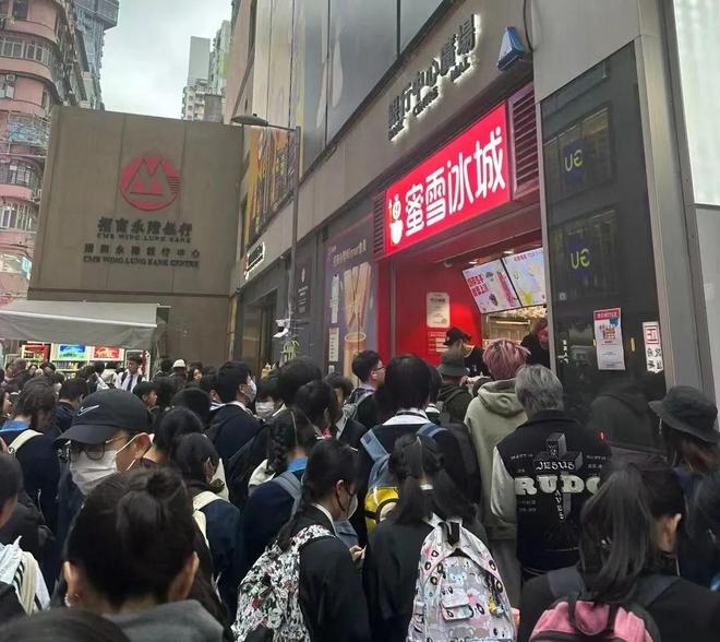 内地网红M6 米乐店“横扫”香港：本地3万家餐饮店快被打懵了！(图14)