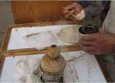 武汉老爹卖了40年的蒸糕手工磨制松软香甜几代人难忘的味道米乐M6 M6米乐(图3)