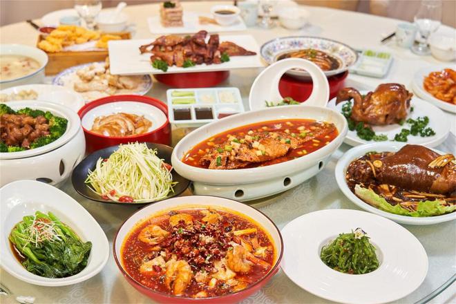米乐 M6留学生回国就暴饮暴食？被“白人饭”吃哭真的在外国受委屈了(图4)