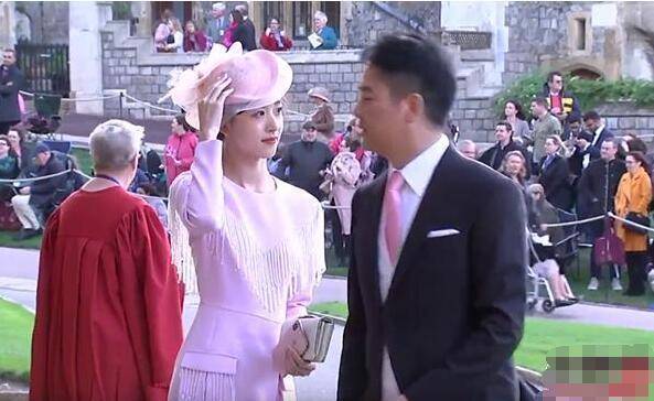 奶茶妹妹章泽天----从一个平凡的网络红人到商界女强人的华丽蜕变M6 米乐(图4)