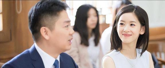 米乐 M6“奶茶妹妹”章泽天“明州案”力挽狂澜如今被曝双生子？(图15)