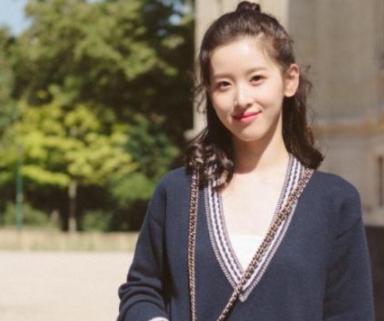 米乐 M6“奶茶妹妹”章泽天“明州案”力挽狂澜如今被曝双生子？(图18)