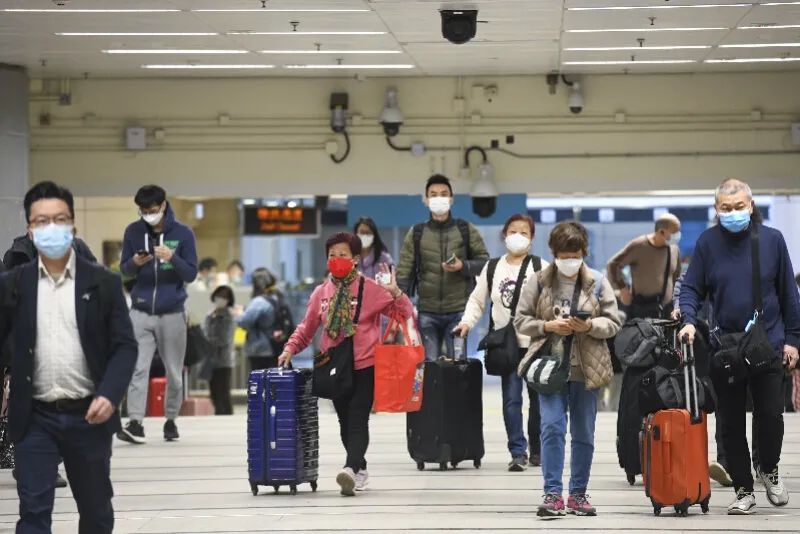 “香港没奶茶吗？”“一杯奶茶代购费10元M6 米乐”…香港“反向代购”大火这些东西都从内地买！(图7)