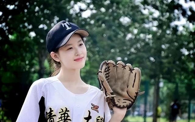 米乐M6 M6米乐回顾章泽天“伦敦生活照”走红背后：二胎才生一年净资产高达600亿(图11)