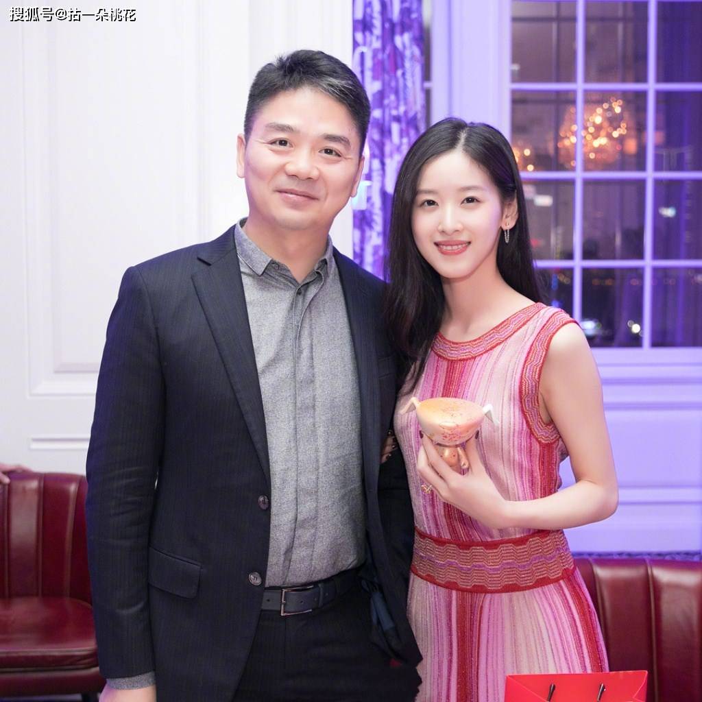 米乐M6 M6米乐“奶茶妹妹”章泽天从“网红”向“女神”的蜕变！(图7)